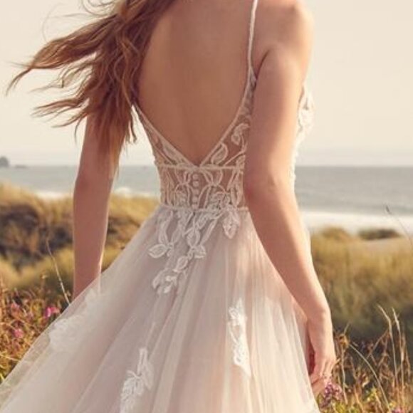 Rebecca Ingram 22RT538B01 Sz 10 Wedding Dress NWT - Picture 3 of 16